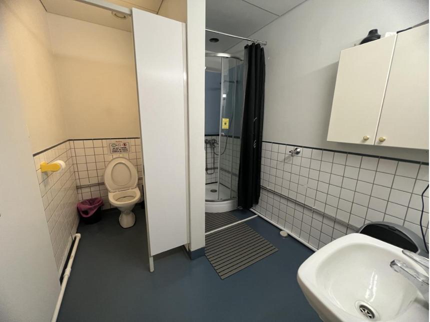 Vandrerhjem Office House Services 663 *